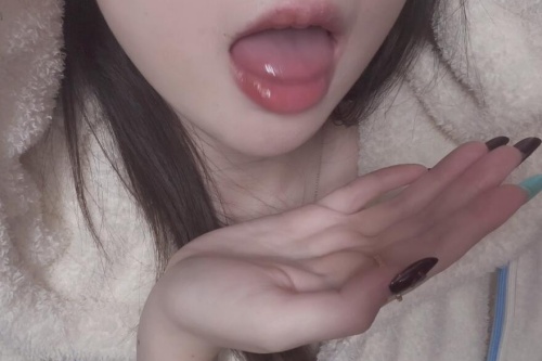 直播与音乐的交响，专访晚安yoyo与他的‘安眠之歌’
